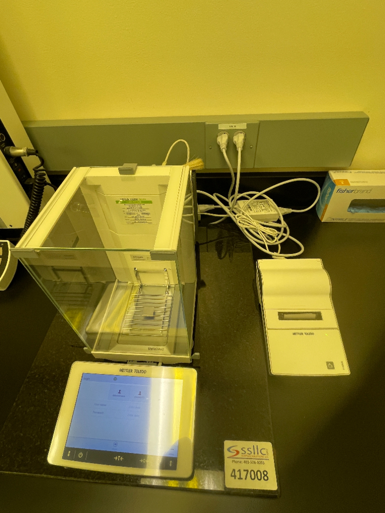 Image of Mettler Toledo XPR225DR Analytical Balance System with Touchscreen and Printer